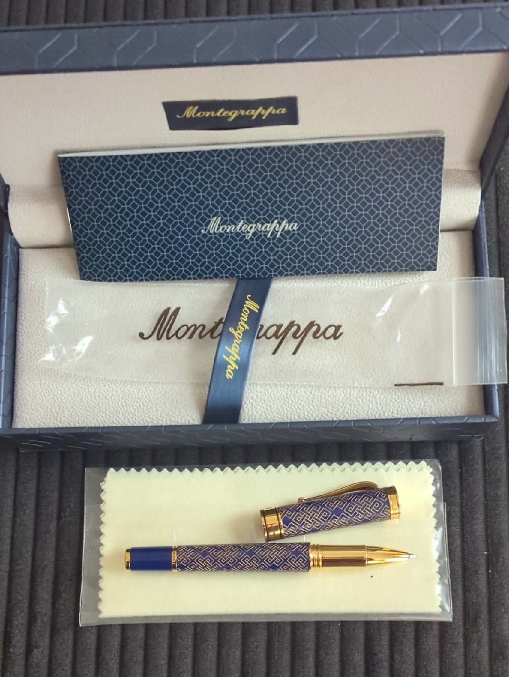 Montegrappa Luxury Blue Patterned Rollerball with Gold Trim - Picture 2 of 4